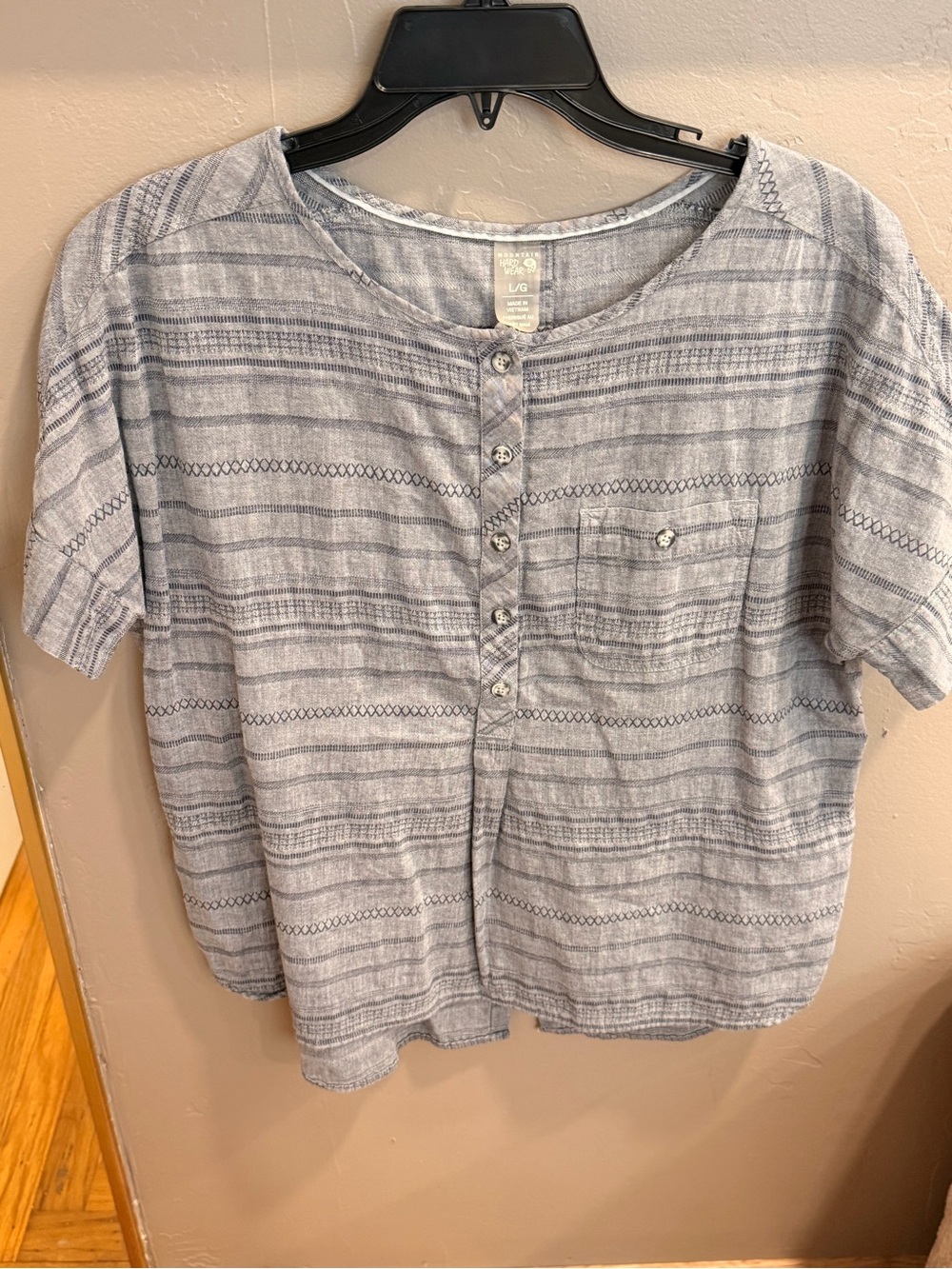 Mountain Hardwear Blue Gray Striped Cotton Linen Blend Button-Front Top